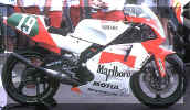 ny-yzr250a1990.jpg (29073 bytes)